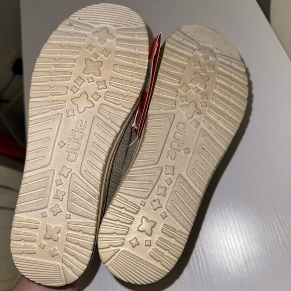Hey Dude US Women's 6 EU 37 Beige Color New With Tags - Picture 7 of 9